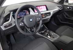 BMW SERIE 1 DIESEL 2021 BLANC 57722 km