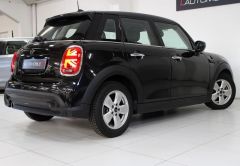 MINI MINI 5 PORTES ESSENCE 2023 NOIR 31149 km