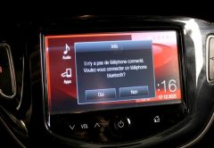 OPEL CORSA ESSENCE 2016 ROUGE 101521 km