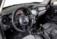 MINI MINI 5 PORTES DIESEL 2017 GRIS F 94521 km