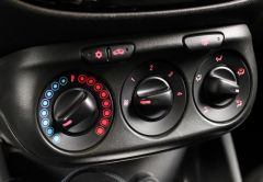 OCCASION OPEL CORSA 1.4 90CH EDITION 5P