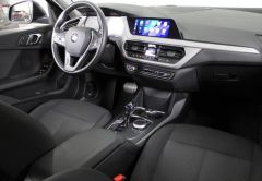 BMW SERIE 1 ESSENCE 2020 BLEU 89769 km