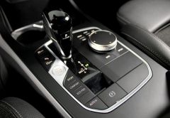 BMW SERIE 1 DIESEL 2022 BLEU 91409 km