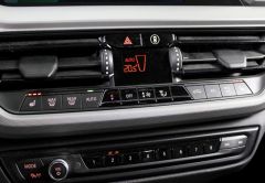 OCCASION BMW SERIE 1 (F40) 116D 116CH BUSINESS DESIGN 2021 CAMERA RECUL