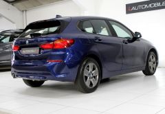 BMW SERIE 1 DIESEL 2020 BLEU 68388 km