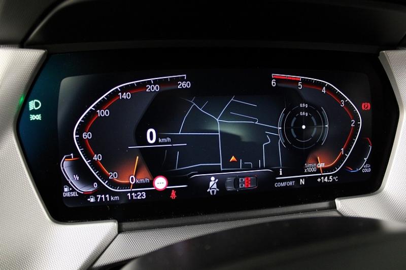 BMW SERIE 1 (F40) 116D 116CH BUSINESS DESIGN 2022 COCKPIT PRO - photo 2