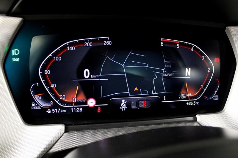 BMW SERIE 1 (F40) 116D 116CH BUSINESS DESIGN 2022 COCKPIT PRO - photo 2