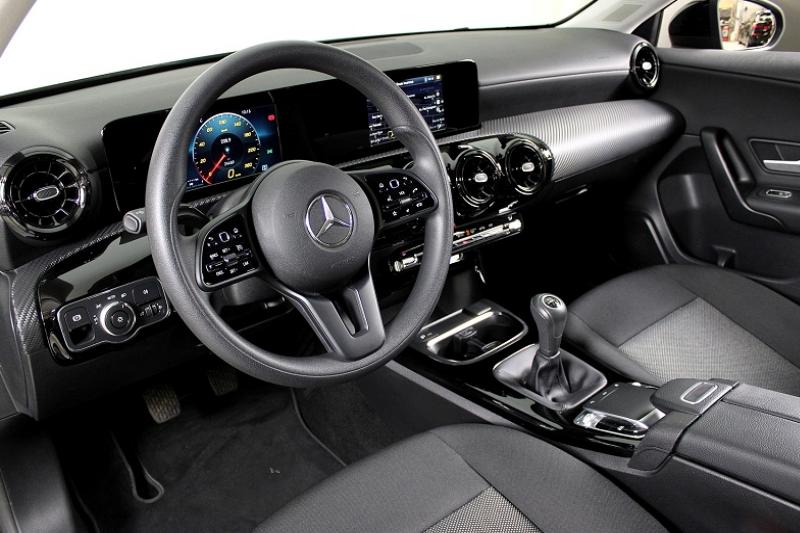 MERCEDES CLASSE A 180 136CH BUSINESS LINE - photo 2