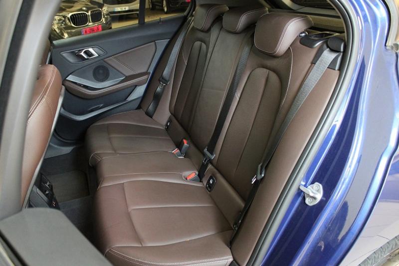 BMW SERIE 1 (F40) 118DA 150CH BUSINESS DESIGN COCPKIT PRO CUIR - photo 11