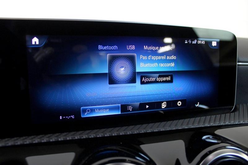 MERCEDES CLASSE A 250 E 160+102CH STYLE LINE 8G-DCT - photo 9
