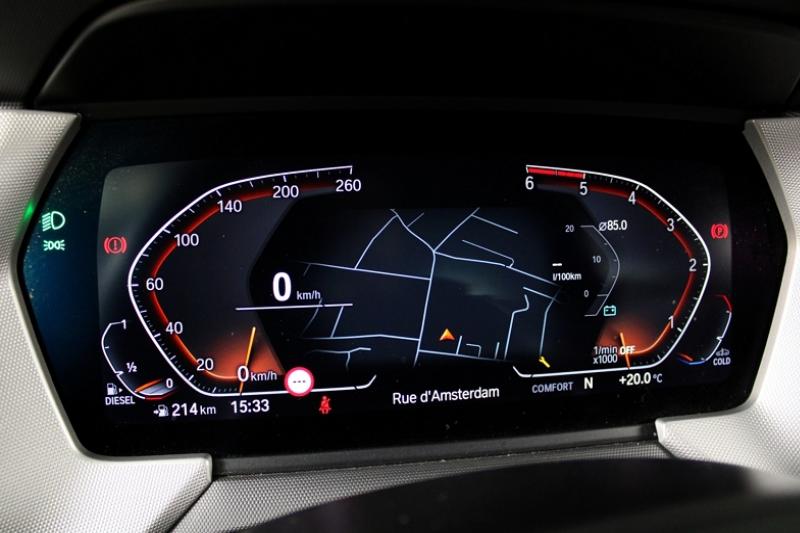 BMW SERIE 1 (F40) 116D 116CH BUSINESS DESIGN COCKPIT PRO SIEGES SPORT - photo 2