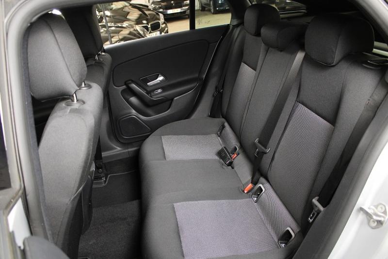 MERCEDES CLA SHOOTING BRAKE 180 D 2.0 116CH BUSINESS LINE - photo 7