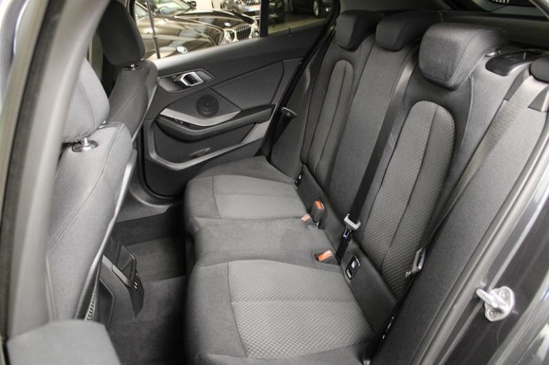 BMW SERIE 1 (F40) 116D 116CH BUSINESS DESIGN - photo 7