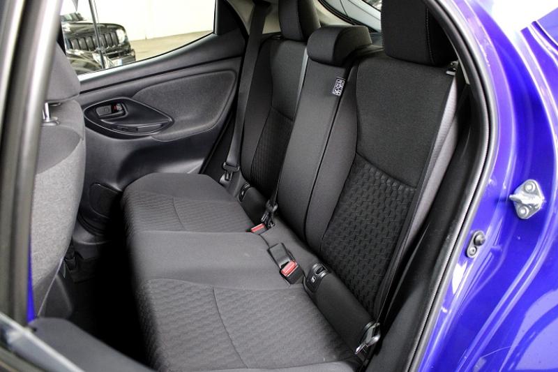 TOYOTA YARIS 1.5 VVT-I HYBRID ICONIC E-CVT 5P - photo 11